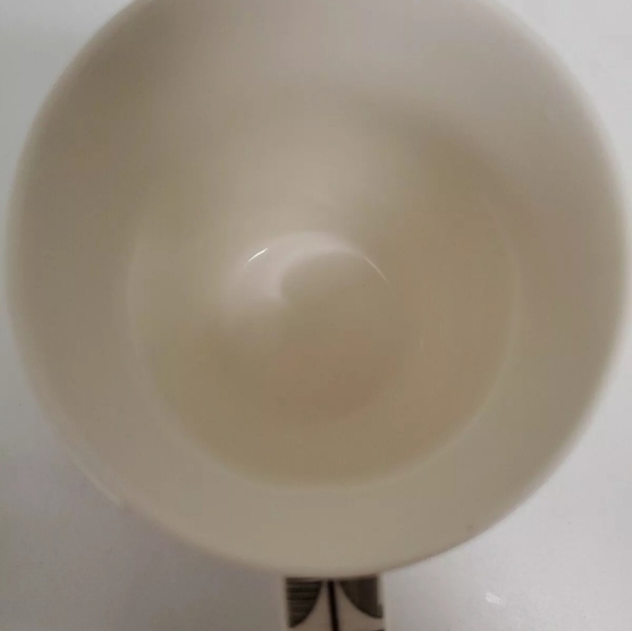 Kitchen Details Flared 4' Mug Stunning Black & White Modern Leaf Design 2013 - Picture 4 of 5